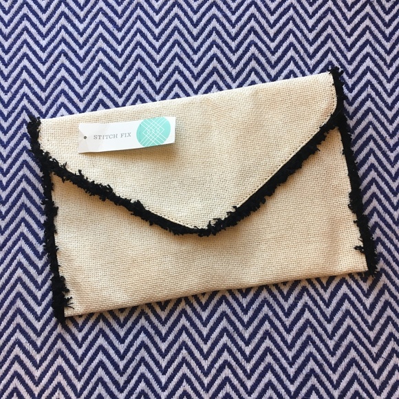 Street Level Handbags - NWT Street Level Hollyn Straw Fringe Clutch